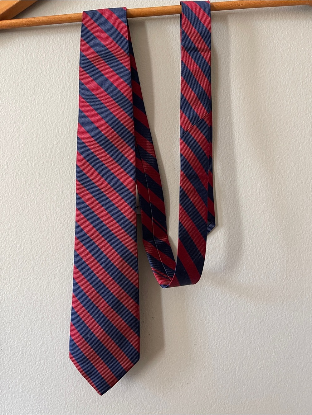 Brooks Brothers Red and Navy Diagonal Stripe Silk Tie